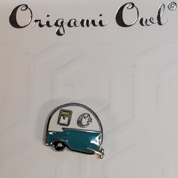 Origami Owl - Brand new Teal Camper Trailer Charm - Picture 2 of 2